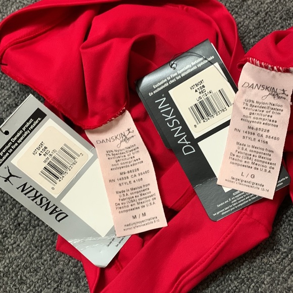 Danskin V-Waist Hot Shorts. Matte Red NWT - Picture 7 of 9